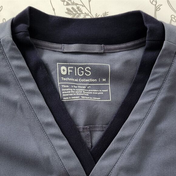 Figs V-Neck Scrub Top - Picture 6 of 6